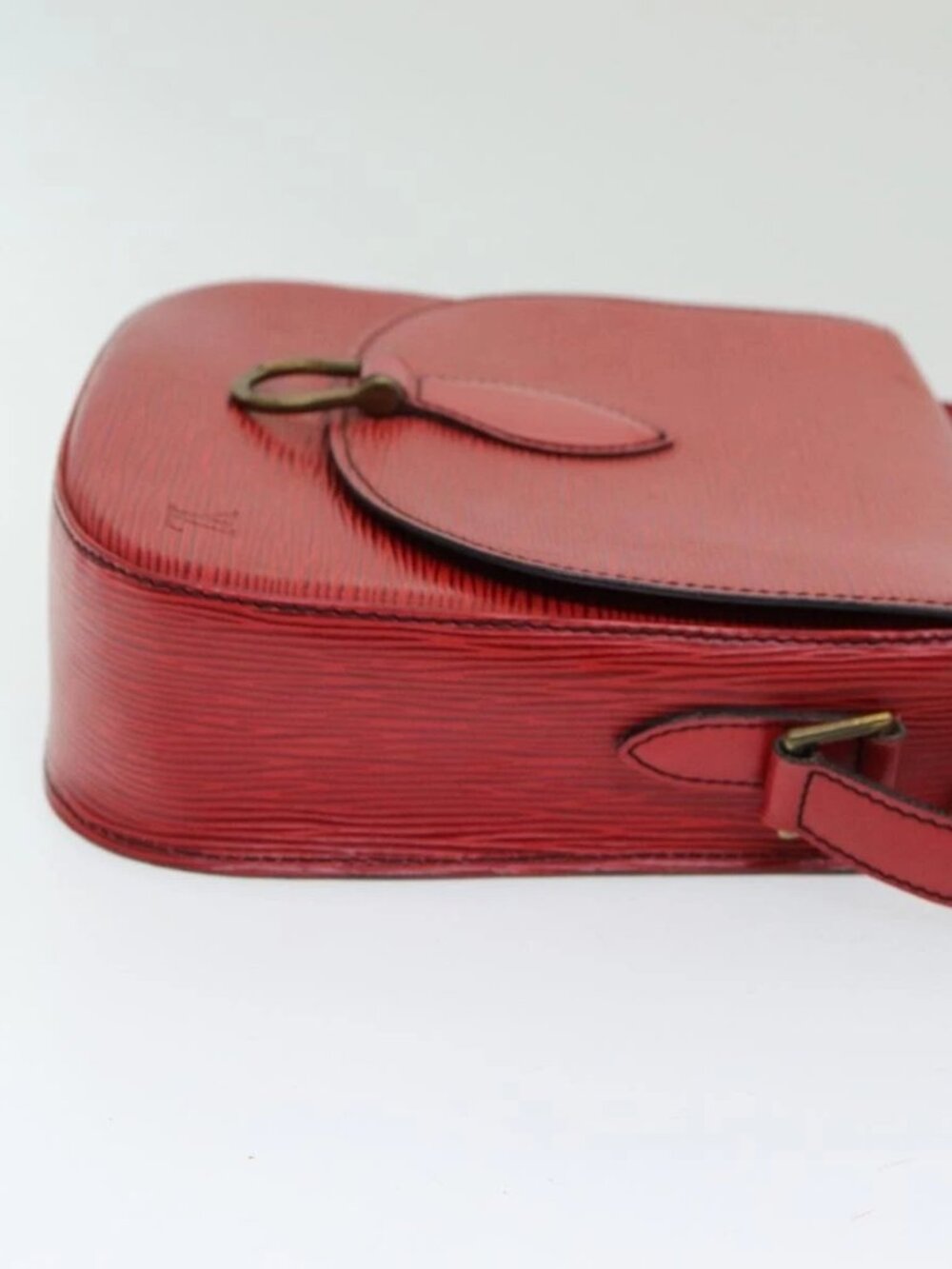 LOUIS VUITTON Epi Saint Cloud GM Shoulder Bag Red - Picture 6 of 16